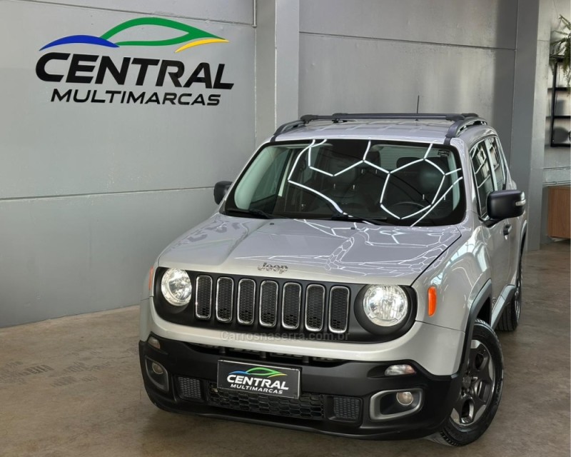 RENEGADE 1.8 16V FLEX 4P AUTOMÁTICO - 2016 - VACARIA