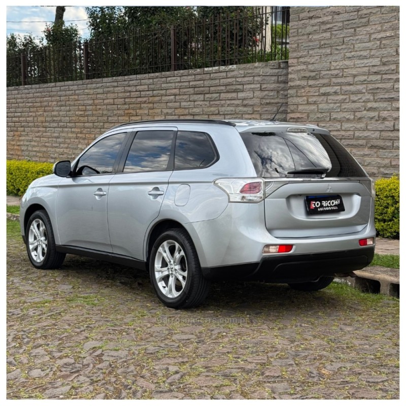 OUTLANDER 2.0 16V GASOLINA 4P AUTOMÁTICO - 2014 - CAMPO BOM