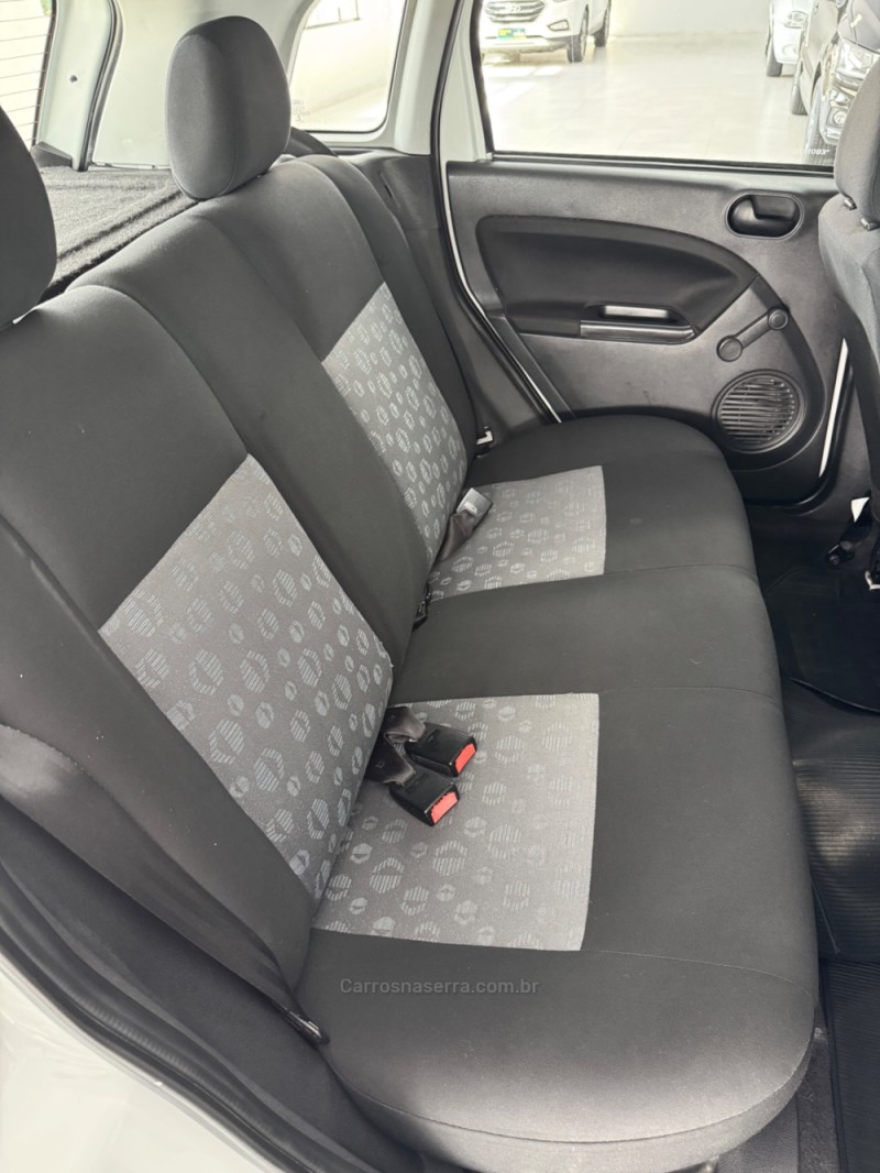 FIESTA 1.0 MPI CLASS HATCH 8V FLEX 4P MANUAL - 2014 - VILA FLORES