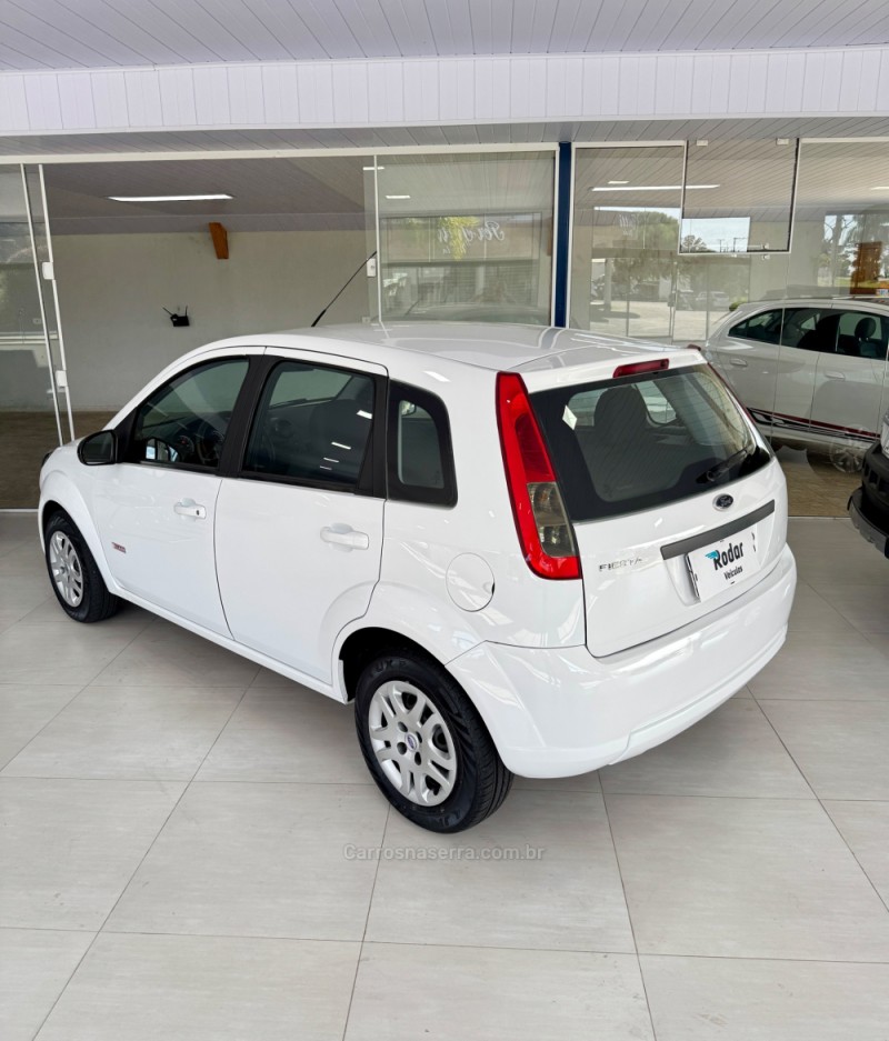 FIESTA 1.0 MPI CLASS HATCH 8V FLEX 4P MANUAL - 2014 - VILA FLORES