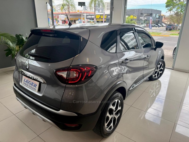 CAPTUR 2.0 16V FLEX INTENSE AUTOMÁTICO - 2021 - SãO LEOPOLDO