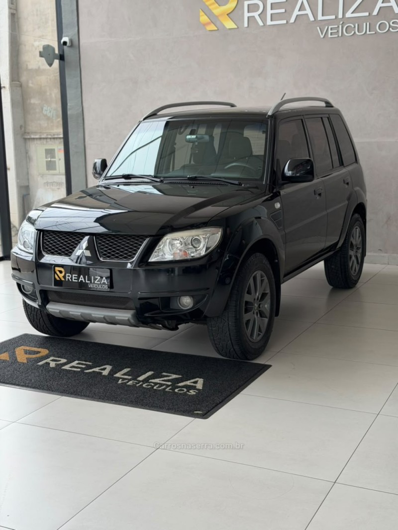 PAJERO TR4 2.0 4X2 16V GASOLINA 4P AUTOMÁTICO - 2013 - SANTA CRUZ DO SUL