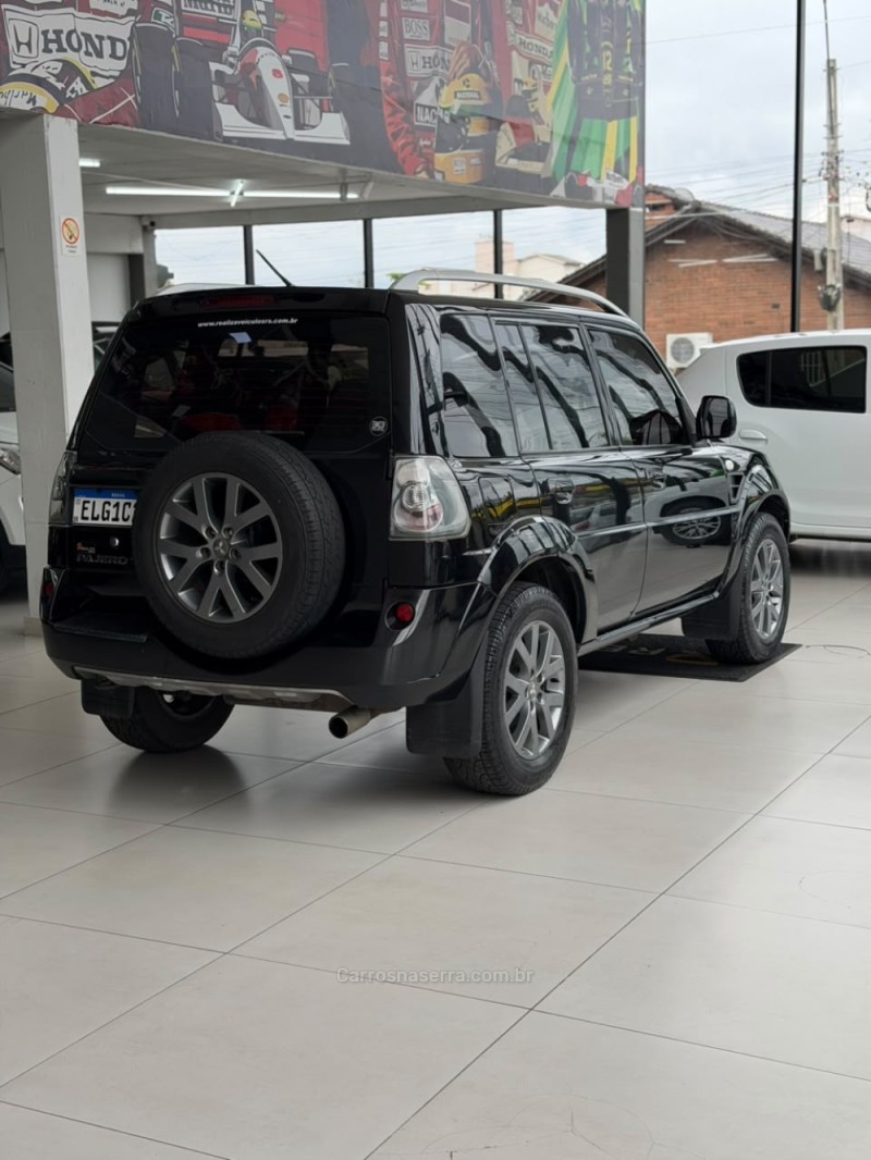 PAJERO TR4 2.0 4X2 16V GASOLINA 4P AUTOMÁTICO - 2013 - SANTA CRUZ DO SUL
