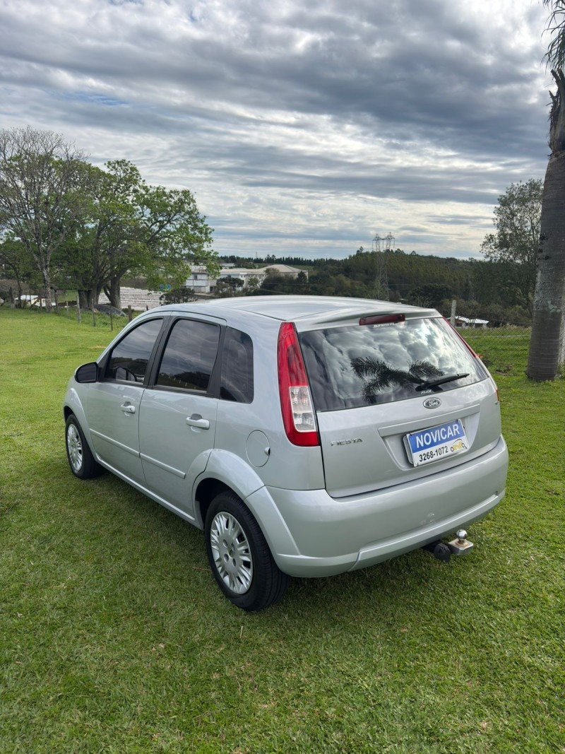 FIESTA 1.6 MPI CLASS HATCH 8V FLEX 4P MANUAL - 2009 - FARROUPILHA