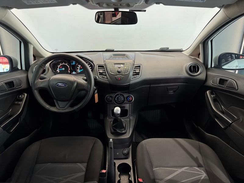 FIESTA 1.5 SE HATCH 16V FLEX 4P MANUAL - 2015 - ESTâNCIA VELHA