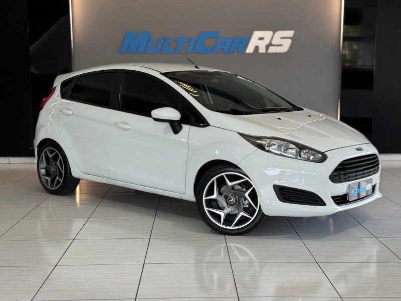 fiesta 1.5 se hatch 16v flex 4p manual 2015 estancia velha
