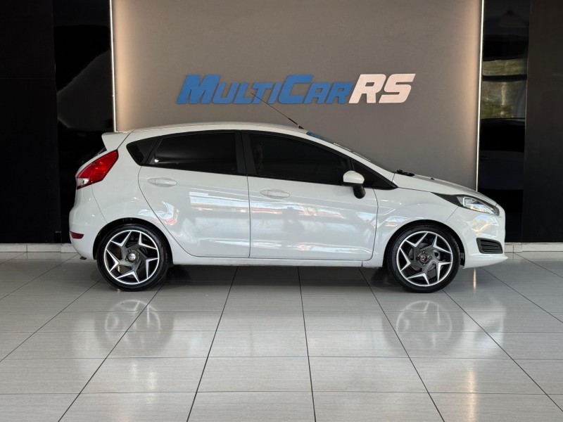 FIESTA 1.5 SE HATCH 16V FLEX 4P MANUAL - 2015 - ESTâNCIA VELHA