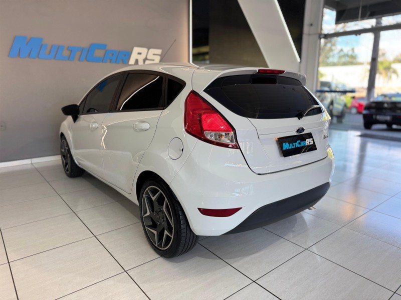 FIESTA 1.5 SE HATCH 16V FLEX 4P MANUAL - 2015 - ESTâNCIA VELHA