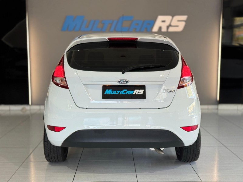 FIESTA 1.5 SE HATCH 16V FLEX 4P MANUAL - 2015 - ESTâNCIA VELHA