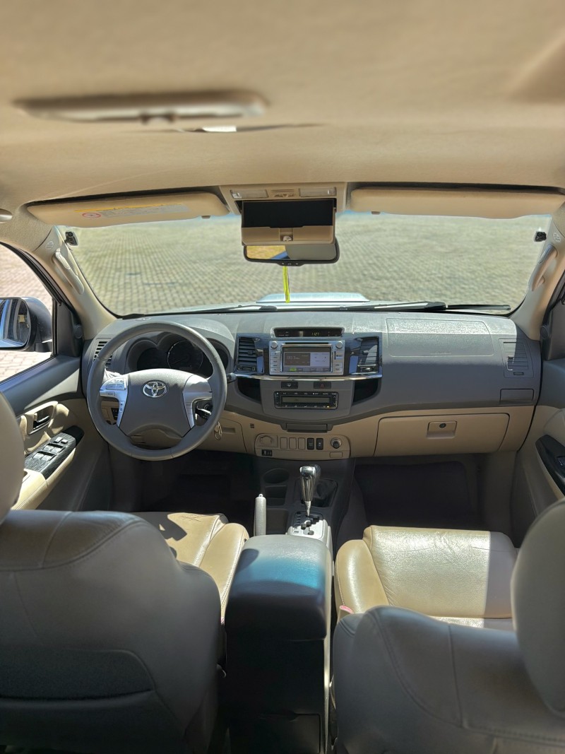HILUX SW4 3.0 SRV 4X4 7 LUGARES 16V TURBO INTERCOOLER DIESEL 4P AUTOMÁTICO - 2012 - ANTôNIO PRADO