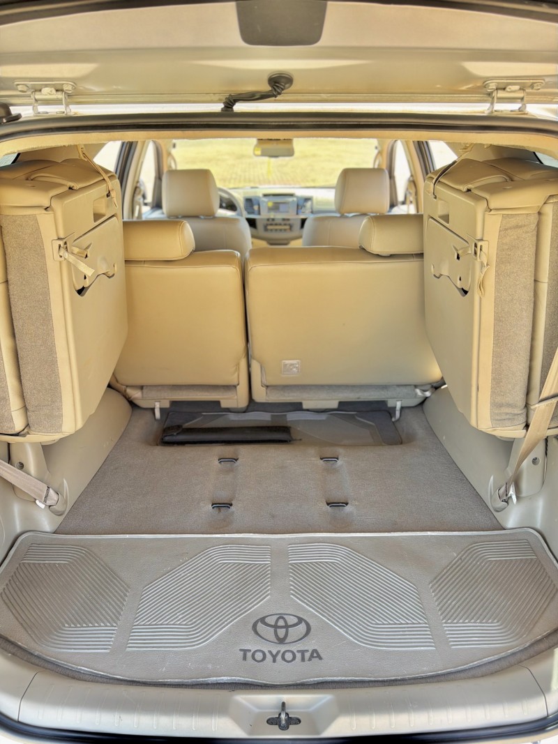 HILUX SW4 3.0 SRV 4X4 7 LUGARES 16V TURBO INTERCOOLER DIESEL 4P AUTOMÁTICO - 2012 - ANTôNIO PRADO