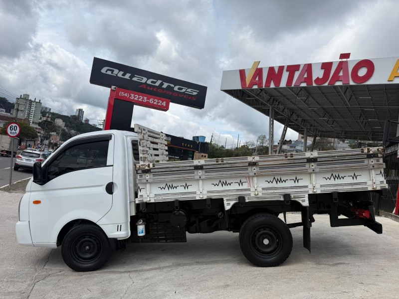 HR 2.5 LONGO COM CAÇAMBA 4X2 16V 130CV TURBO INTERCOOLER DIESEL 2P MANUAL - 2020 - CAXIAS DO SUL