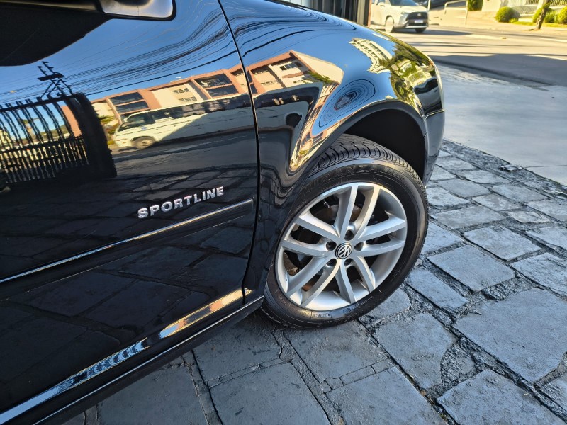 GOLF 1.6 MI SPORTLINE LIMITED EDITION 8V FLEX 4P MANUAL - 2011 - CAXIAS DO SUL