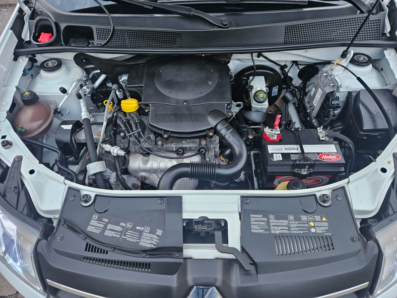 LOGAN 1.6 EXPRESSION 8V HI-FLEX 4P MANUAL - 2015 - CAXIAS DO SUL