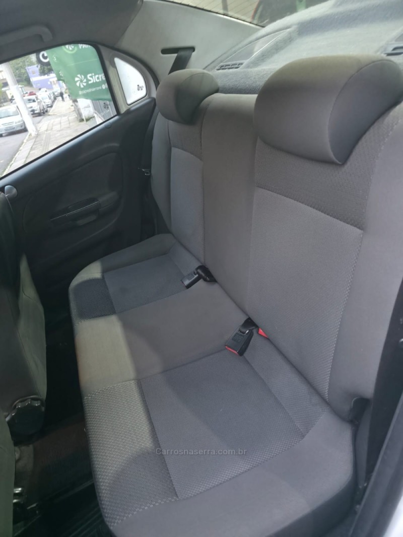 VOYAGE 1.6 MI TREND 8V FLEX 4P MANUAL - 2012 - BENTO GONçALVES
