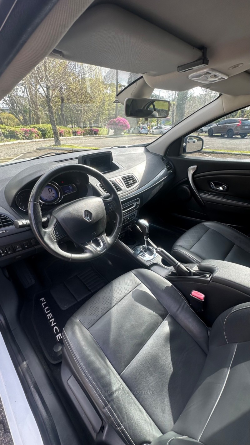 FLUENCE 2.0 DYNAMIQUE PLUS 16V FLEX 4P AUTOMÁTICO - 2016 - CAXIAS DO SUL