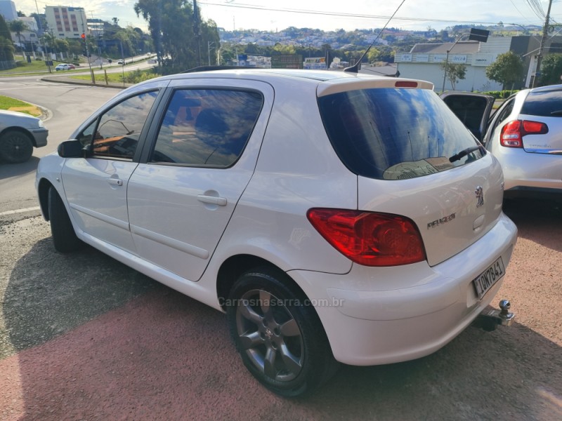 307 2.0 PRESENCE PACK SEDAN 16V FLEX 4P AUTOMÁTICO - 2010 - FARROUPILHA