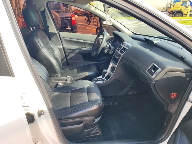 307 2.0 PRESENCE PACK SEDAN 16V FLEX 4P AUTOMÁTICO - 2010 - FARROUPILHA