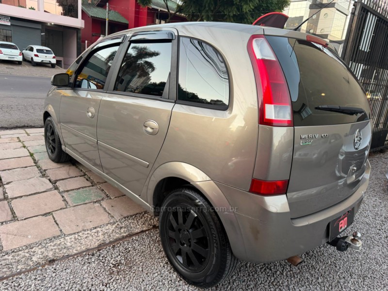 MERIVA 1.8 MPFI CD 8V GASOLINA 4P MANUAL - 2003 - CAXIAS DO SUL