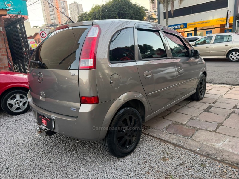 MERIVA 1.8 MPFI CD 8V GASOLINA 4P MANUAL - 2003 - CAXIAS DO SUL