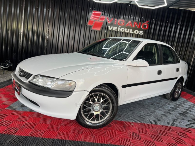 VECTRA 2.0 MPFI GLS 8V GASOLINA 4P MANUAL - 1997 - CAXIAS DO SUL