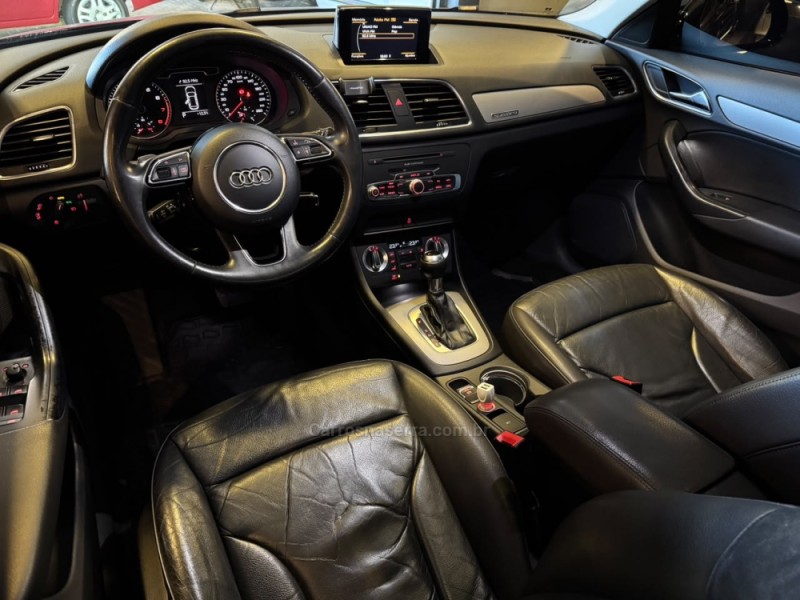 Q3 2.0 TFSI AMBIENTE QUATTRO 4P GASOLINA S TRONIC - 2015 - FARROUPILHA