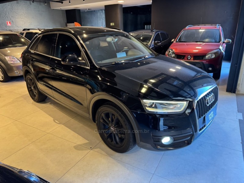 Q3 2.0 TFSI AMBIENTE QUATTRO 4P GASOLINA S TRONIC - 2015 - FARROUPILHA