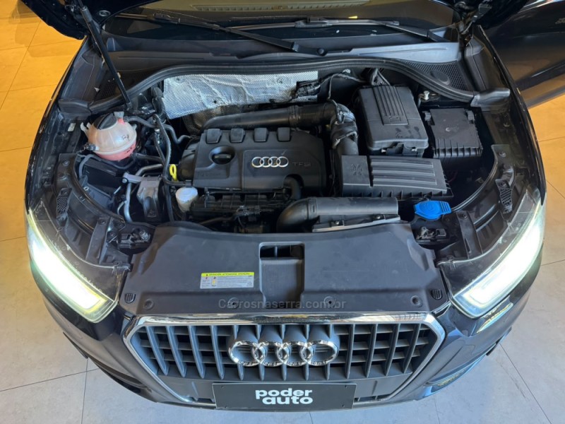 Q3 2.0 TFSI AMBIENTE QUATTRO 4P GASOLINA S TRONIC - 2015 - FARROUPILHA