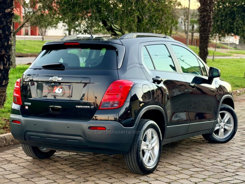 TRACKER 1.8 MPFI LT 4X2 16V FLEX 4P AUTOMÁTICO - 2016 - CASCA