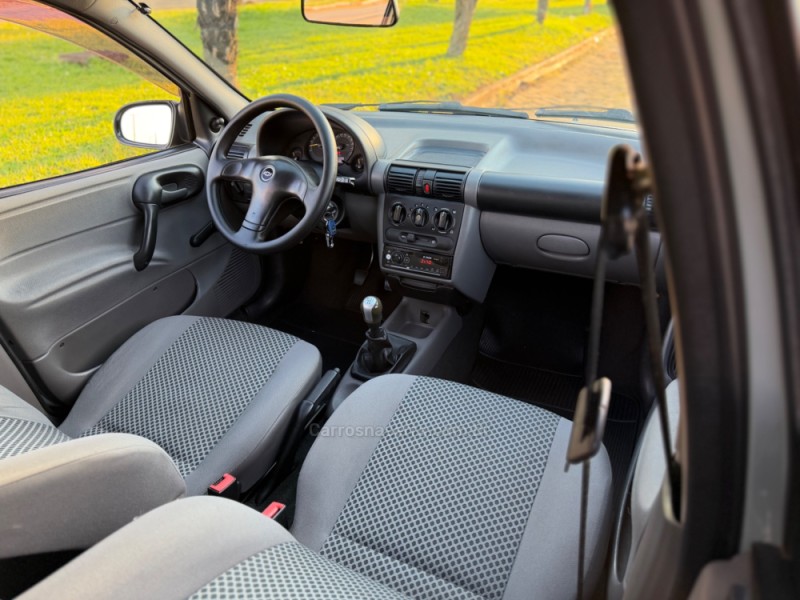 CLASSIC 1.0 MPFI 8V GASOLINA 4P MANUAL - 2010 - CASCA
