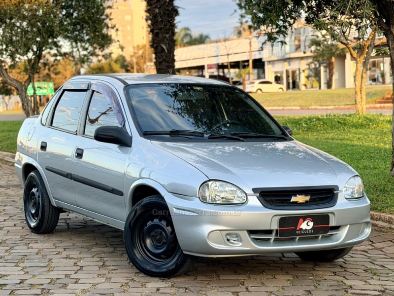 CLASSIC 1.0 MPFI 8V GASOLINA 4P MANUAL - 2010 - CASCA