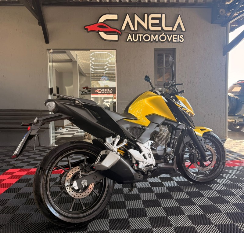 CB 300F TWISTER ABS - 2023 - CANELA