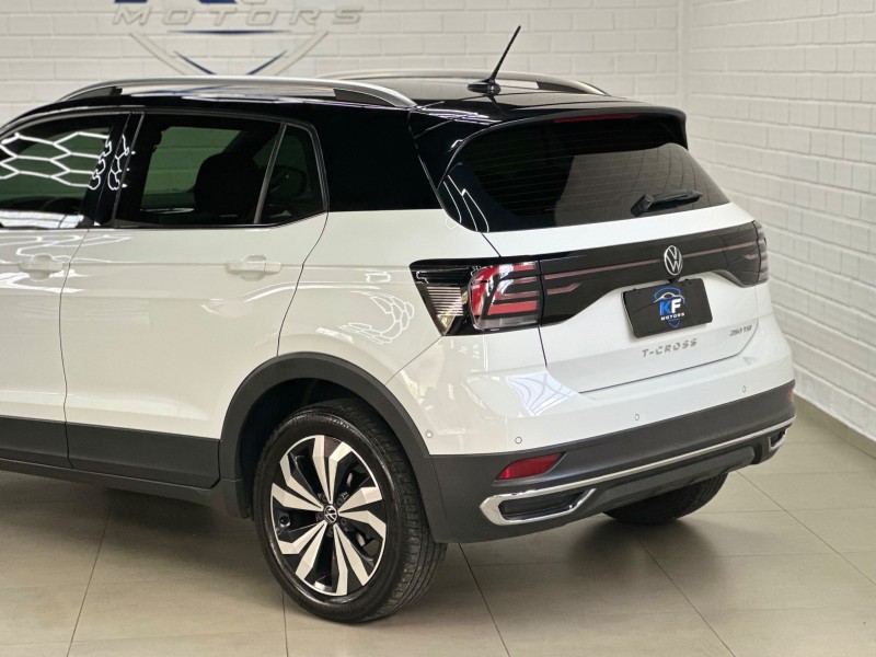 T-CROSS 1.4 HIGHLINE TSI 16V FLEX 4P AUTOMÁTICO - 2022 - NOVO HAMBURGO
