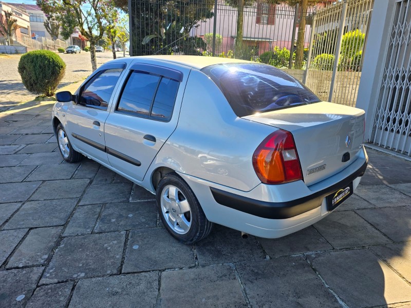 CLIO 1.6 PRIVILÉGE SEDAN 16V FLEX 4P MANUAL - 2003 - FARROUPILHA