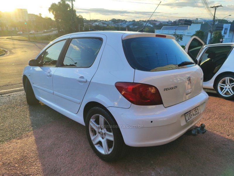 307 1.6 PRESENCE PACK 16V GASOLINA 4P MANUAL - 2011 - FARROUPILHA