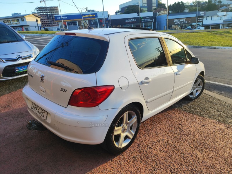 307 1.6 PRESENCE PACK 16V GASOLINA 4P MANUAL - 2011 - FARROUPILHA