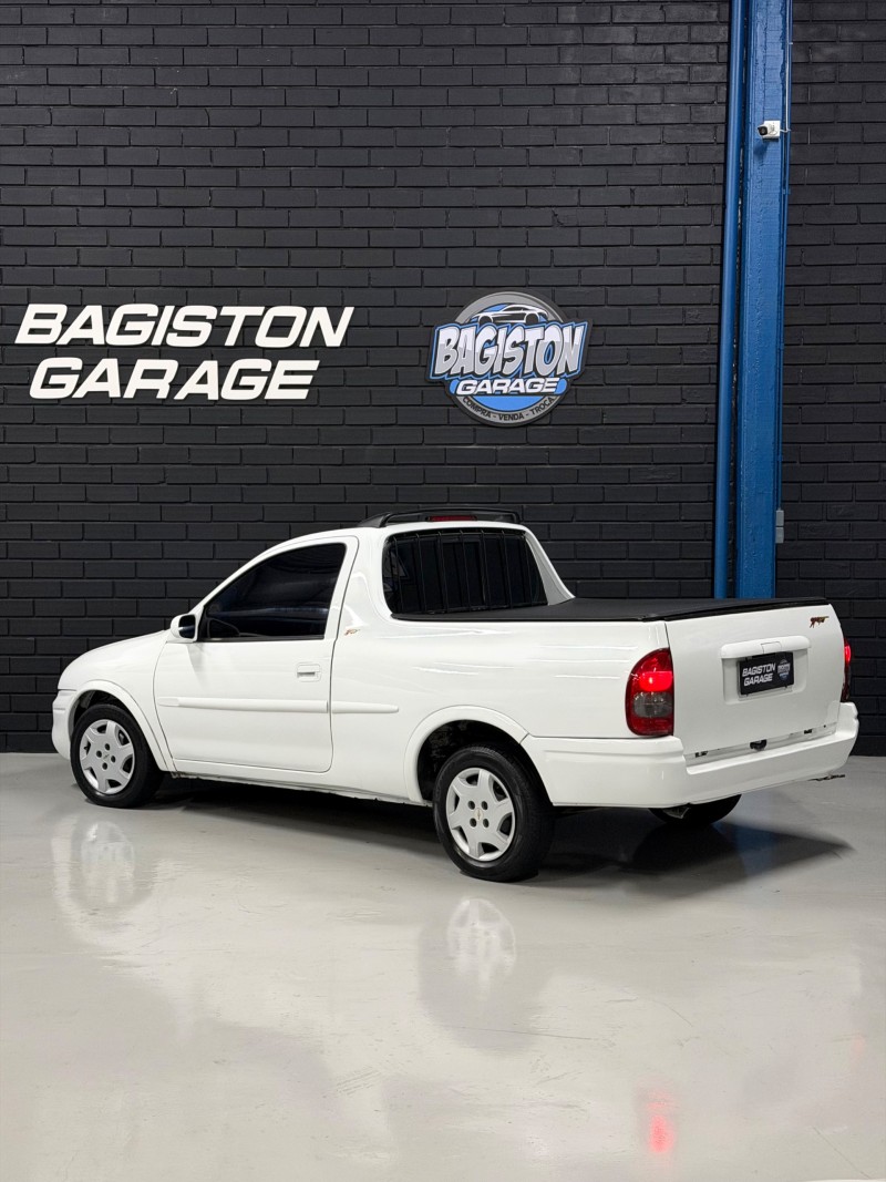 CORSA 1.6 MPFI GL CS PICK-UP 8V GASOLINA 2P MANUAL - 2001 - CAXIAS DO SUL