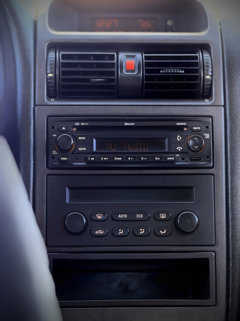 ASTRA 2.0 MPFI ADVANTAGE SEDAN 8V FLEX 4P MANUAL - 2011 - ANTôNIO PRADO
