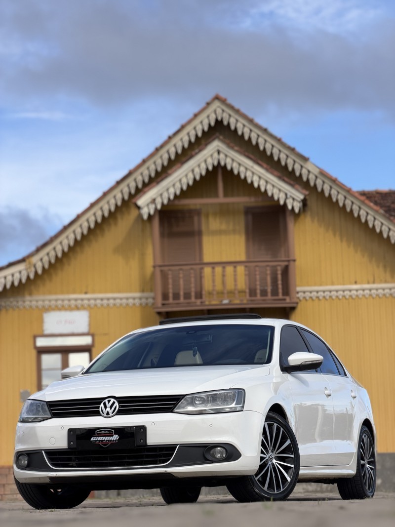 JETTA 2.0 TSI HIGHLINE 200CV GASOLINA 4P TIPTRONIC - 2012 - ANTôNIO PRADO