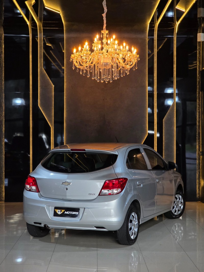 ONIX 1.0 MPFI LS 8V FLEX 4P MANUAL - 2015 - CAXIAS DO SUL