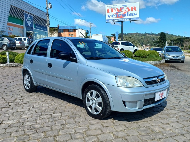 CORSA 1.4 MPFI MAXX 8V FLEX 4P MANUAL - 2011 - FLORES DA CUNHA