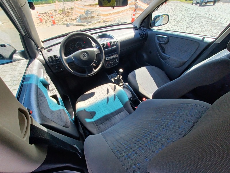 CORSA 1.4 MPFI MAXX 8V FLEX 4P MANUAL - 2011 - FLORES DA CUNHA