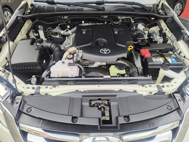 HILUX SW4 2.8 SRX 4X4 7 LUGARES 16V TURBO INTERCOOLER DIESEL 4P AUTOMÁTICO - 2018 - CAXIAS DO SUL
