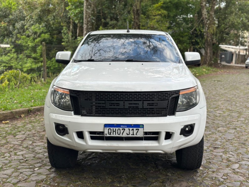 RANGER 2.5 SUPER CAB 4X2 CE 16V GASOLINA 4P MANUAL - 2015 - IVOTI