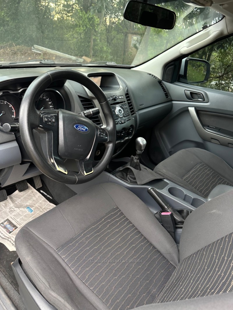 RANGER 2.5 SUPER CAB 4X2 CE 16V GASOLINA 4P MANUAL - 2015 - IVOTI