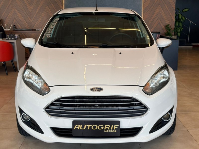 FIESTA 1.6 SEL HATCH 16V FLEX 4P MANUAL - 2017 - CAMPO BOM