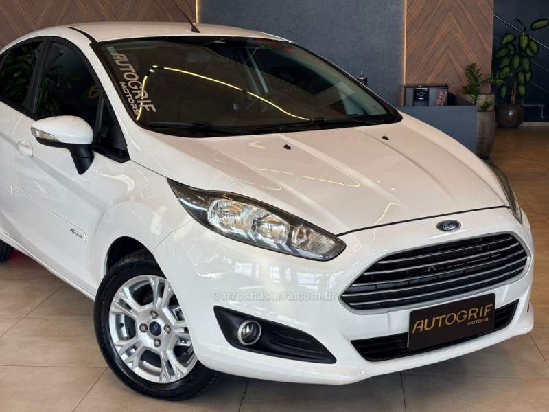 FIESTA 1.6 SEL HATCH 16V FLEX 4P MANUAL - 2017 - CAMPO BOM