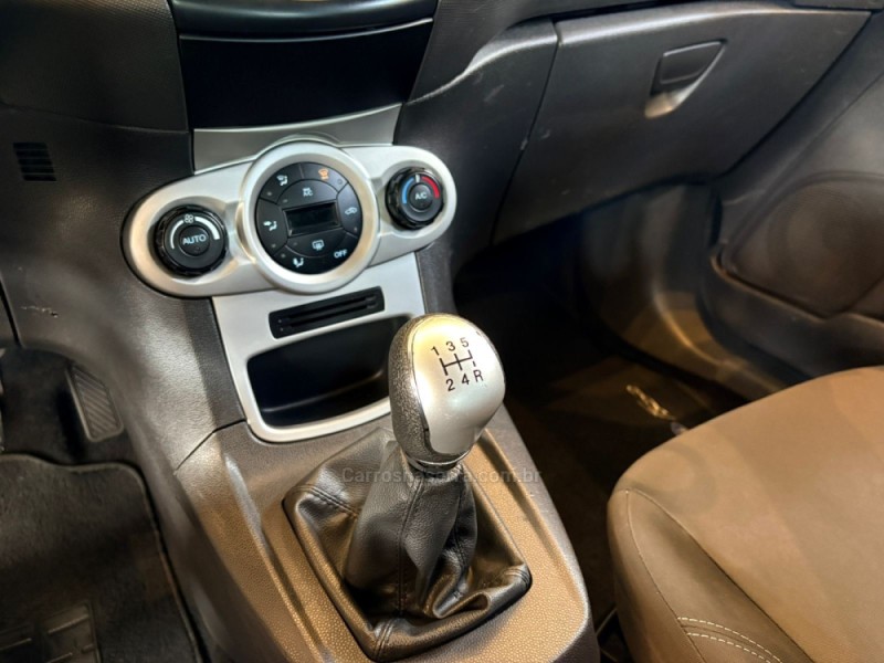 FIESTA 1.6 SEL HATCH 16V FLEX 4P MANUAL - 2017 - CAMPO BOM