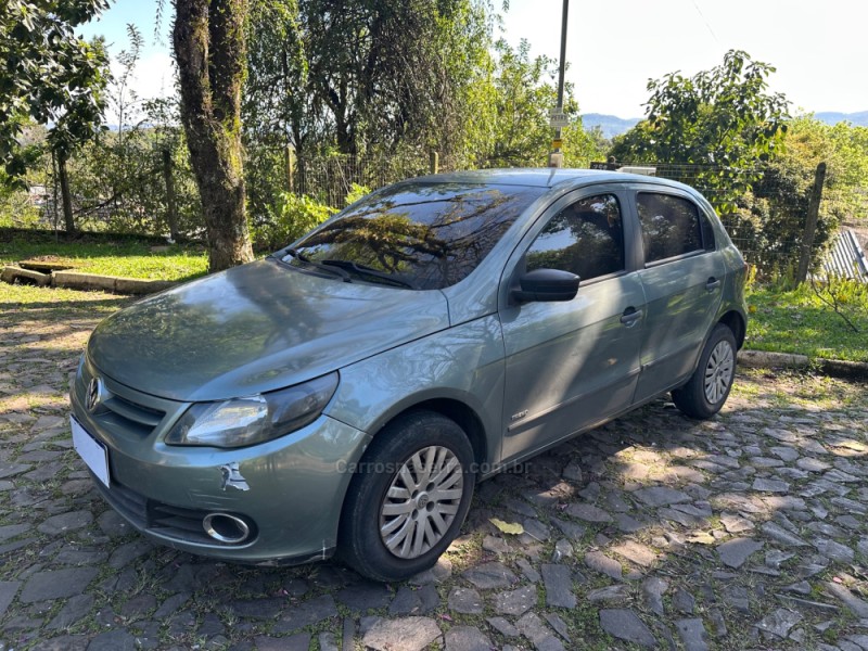 GOL 1.0 8V I-TRED FLEX 4P MANUAL - 2010 - IVOTI