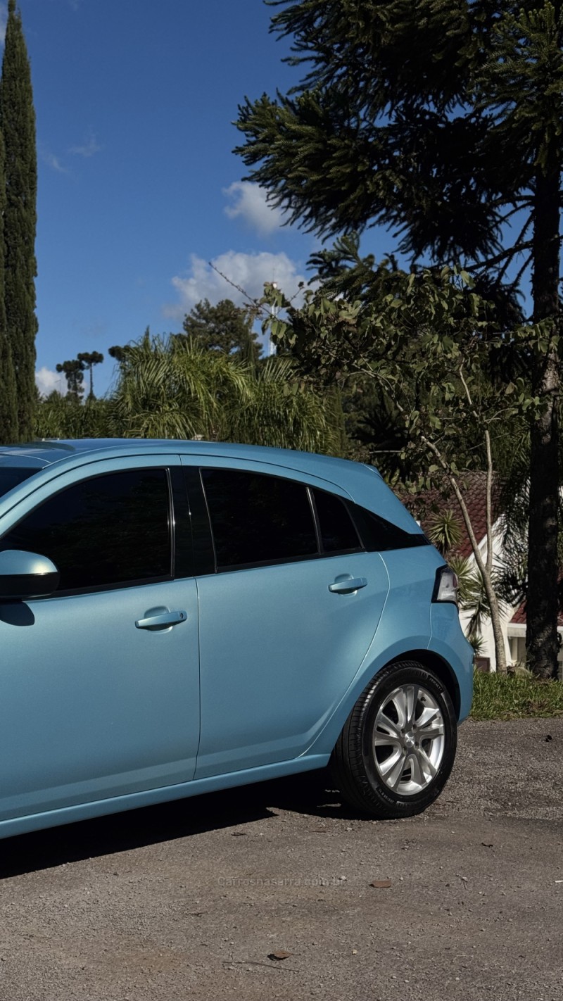 AGILE 1.4 MPFI LTZ 8V FLEX 4P MANUAL - 2014 - FARROUPILHA